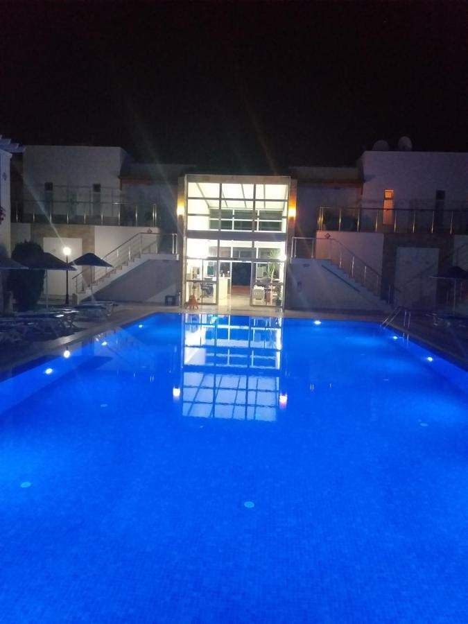 ביטז Paradise Apart Hotel מראה חיצוני תמונה