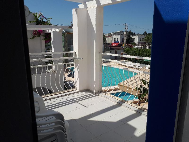 ביטז Paradise Apart Hotel מראה חיצוני תמונה