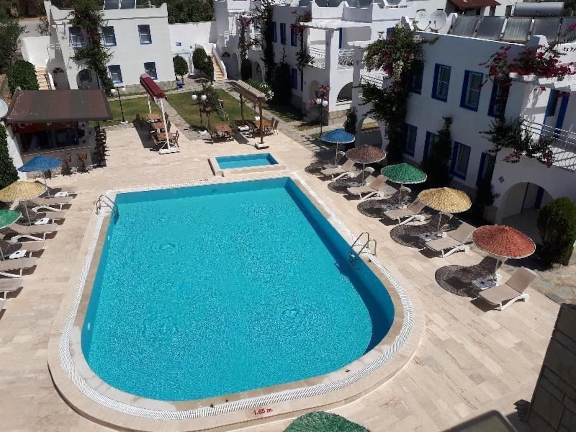 ביטז Paradise Apart Hotel מראה חיצוני תמונה